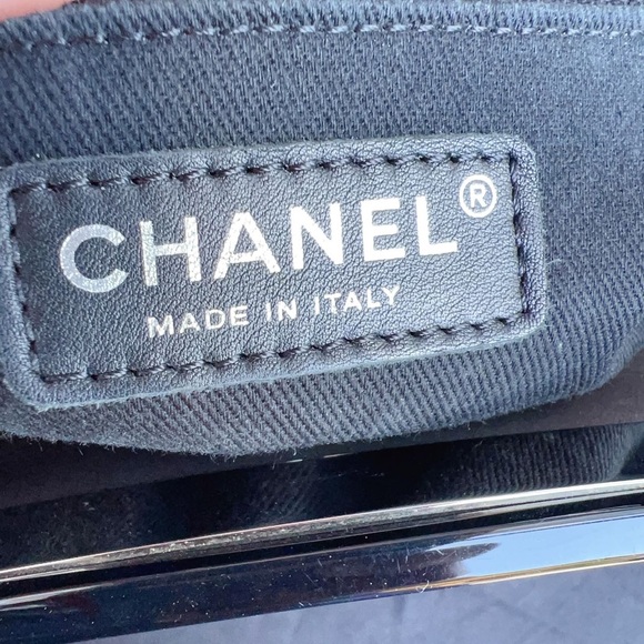 Chanel CC Delivery Tote Quilted Glazed Calfskin Small - Picture 6 of 8